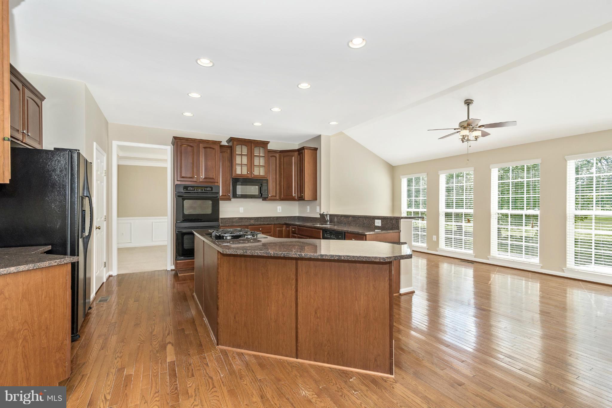 1816 Weybridge Road Frederick, MD 21702 - Photo 10 of 30 Kitchen
