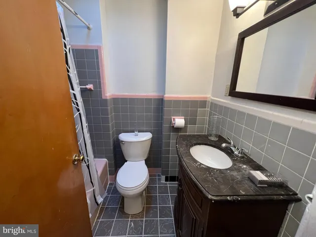 $2,300 | 1053 East Sydney Street, Philadelphia, PA 19150