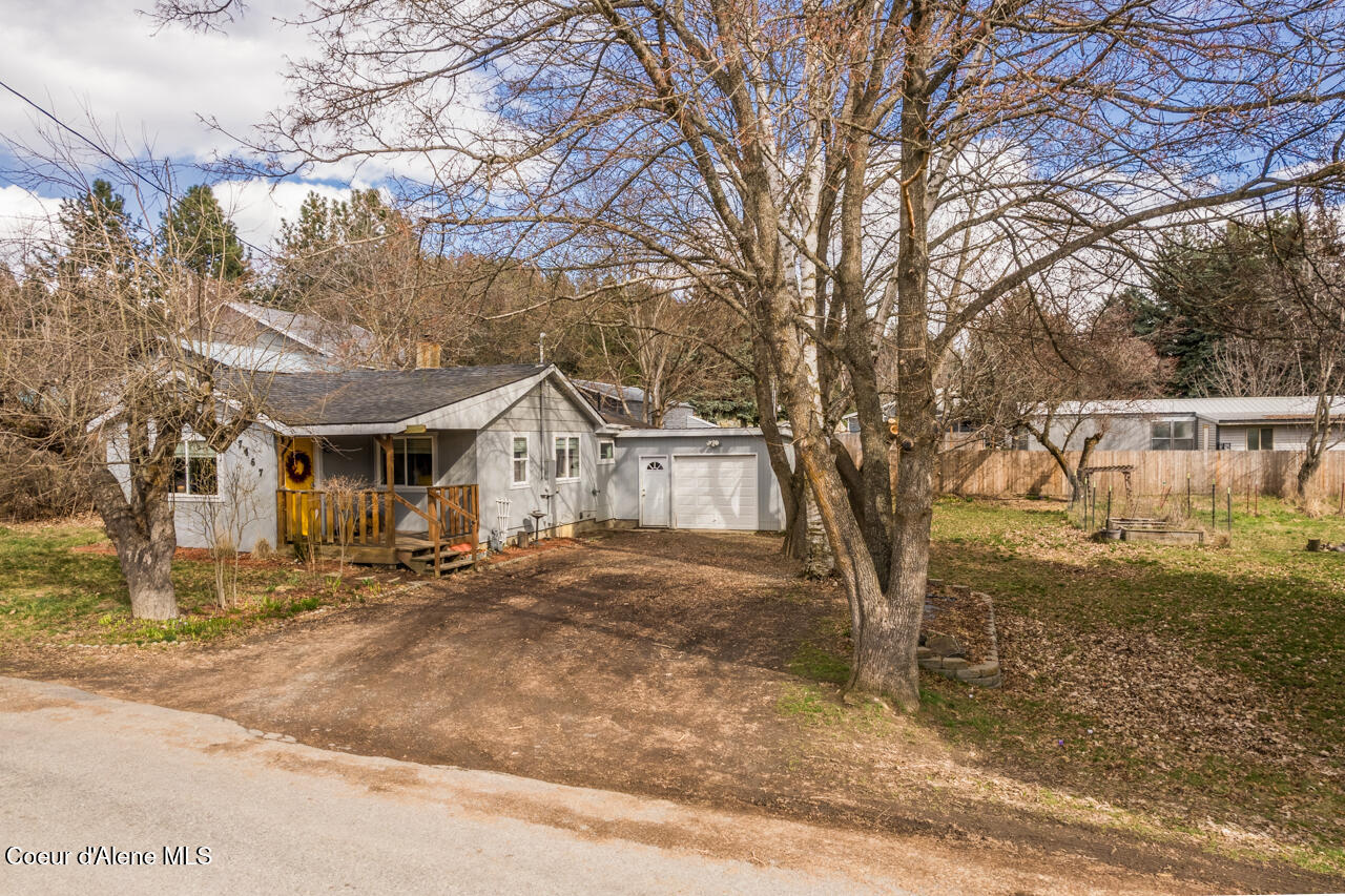 7467 Wells Street Bonners Ferry, ID 83805 - Photo 2 of 25 7467WellsSt002
