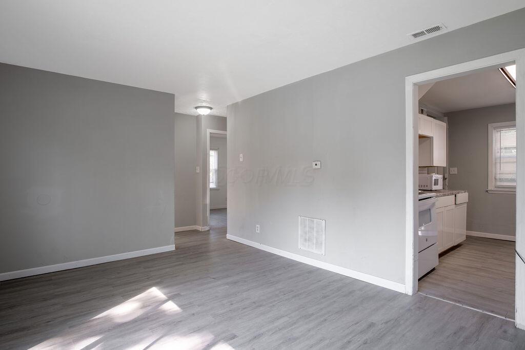2324 Agler Road Columbus, OH 43224 - Photo 8 of 19 5