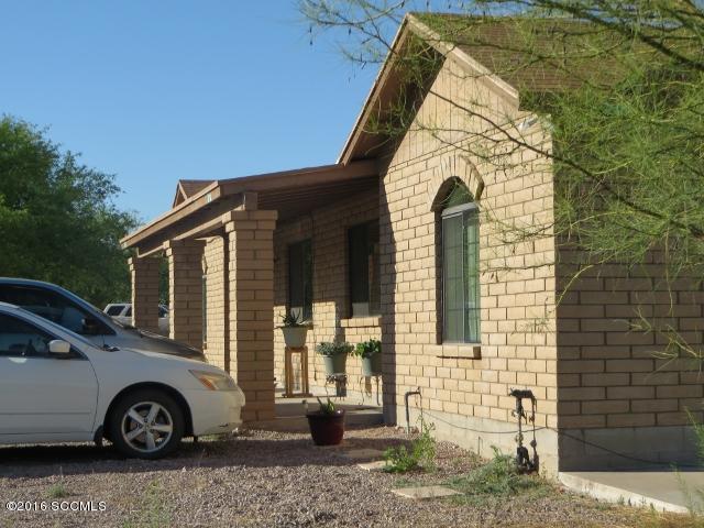 400 Sykes Circle Rio Rico, AZ 85648 - Photo 2 of 9
