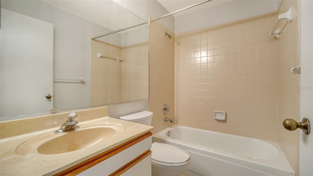 5720 Monte Rosso Road Sarasota, FL 34243 - Photo 25 of 47 Gallery Image 25