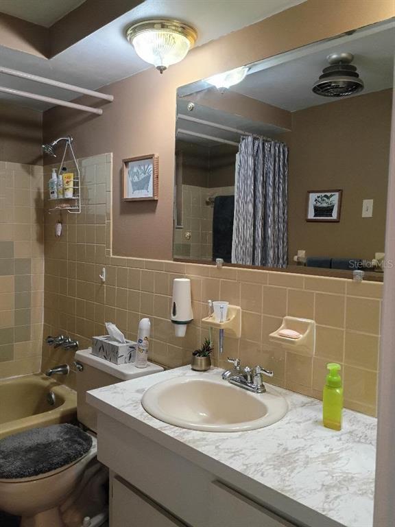 7534 Rottingham Road Port Richey, FL 34668 - Photo 8 of 15