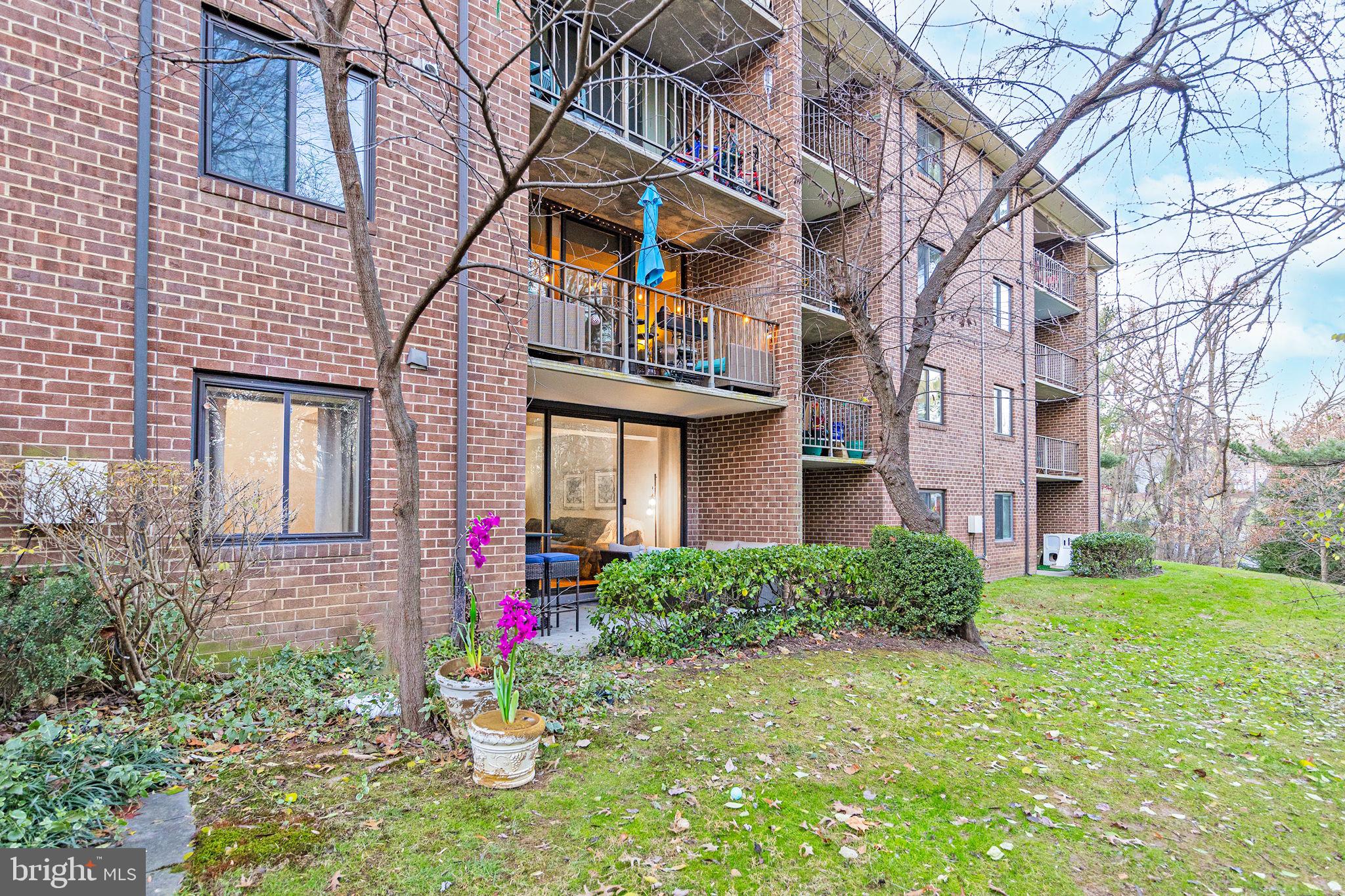 1427 Northgate Square, Unit 27/1A Reston, VA 20190 - Photo 27 of 33 Gallery Image 27