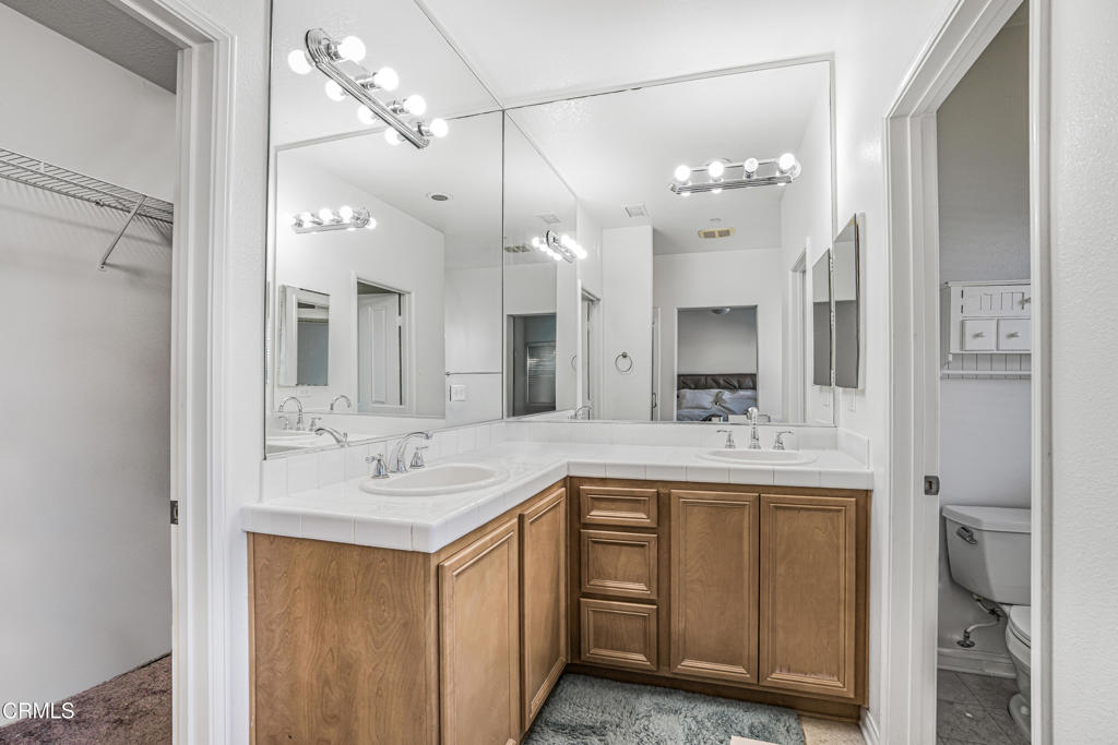 2916 Esperanza Way, Unit F Simi Valley, CA 93063 - Photo 14 of 30