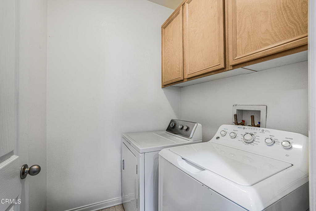 2916 Esperanza Way, Unit F Simi Valley, CA 93063 - Photo 22 of 30