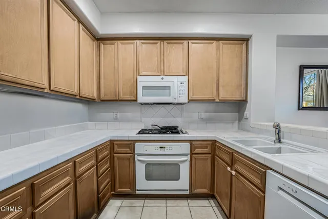 $739,900 | 2916 Esperanza Way, Unit F, Simi Valley, CA 93063