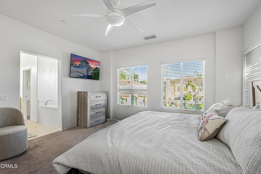 2916 Esperanza Way, Unit F Simi Valley, CA 93063 - Photo 10 of 30