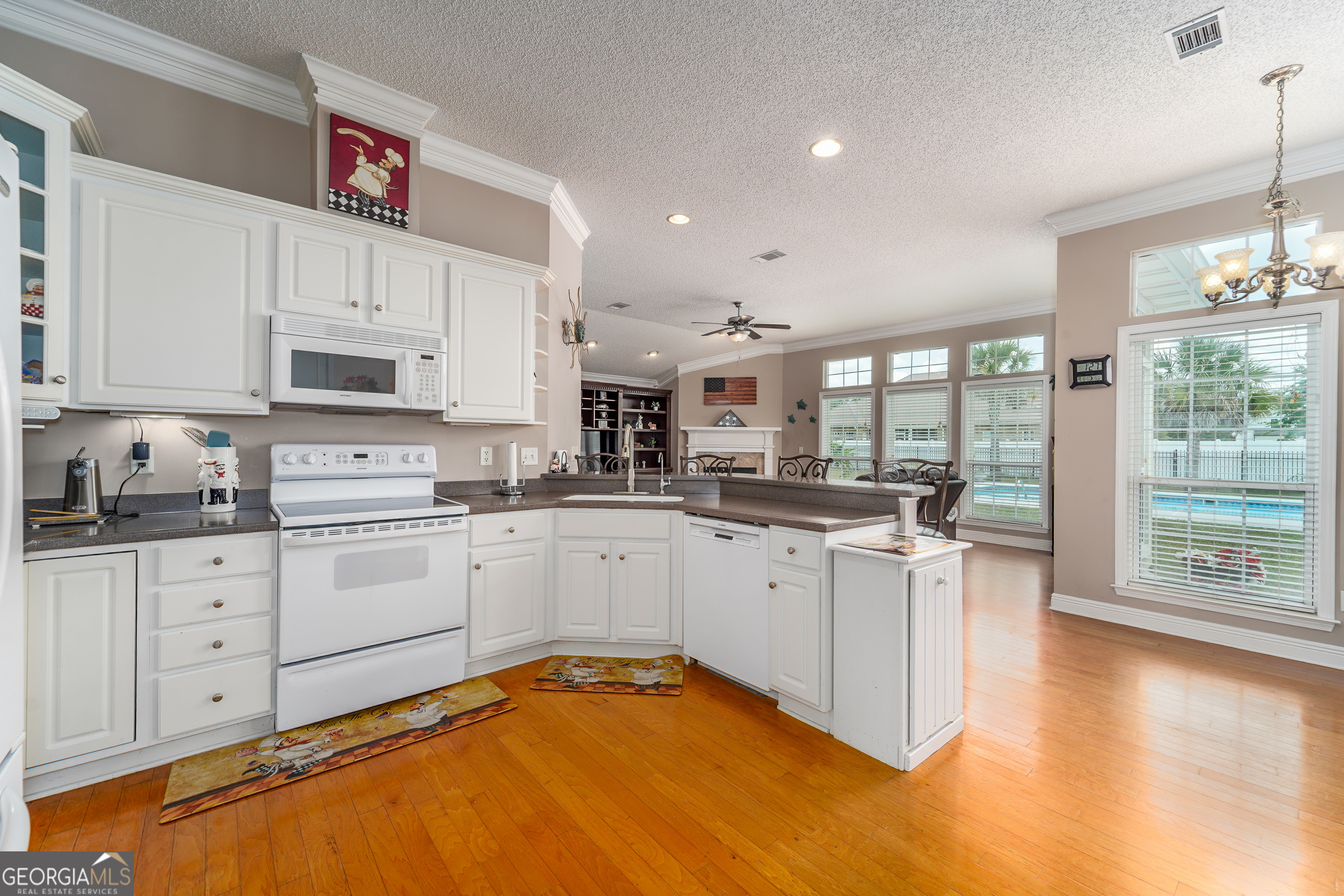 716 Stonewall Jackson Place Waycross, GA 31503 - Photo 11 of 46