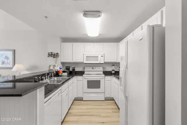 $3,000 | 15817 Front Beach Road, Unit 11607, Panama City Beach, FL 32413