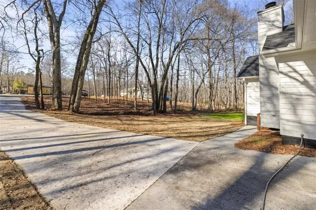 a view of city view and tree