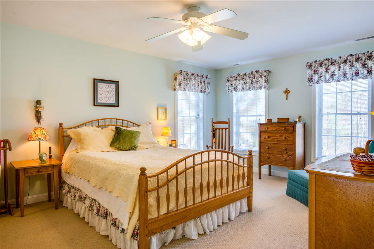 17 Eastgate Road Derry, NH 03038 - Photo 21 of 28 Gallery Image 21