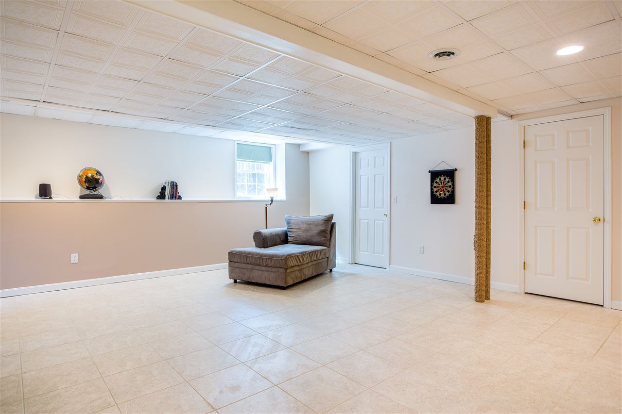 17 Eastgate Road Derry, NH 03038 - Photo 23 of 28 Gallery Image 23