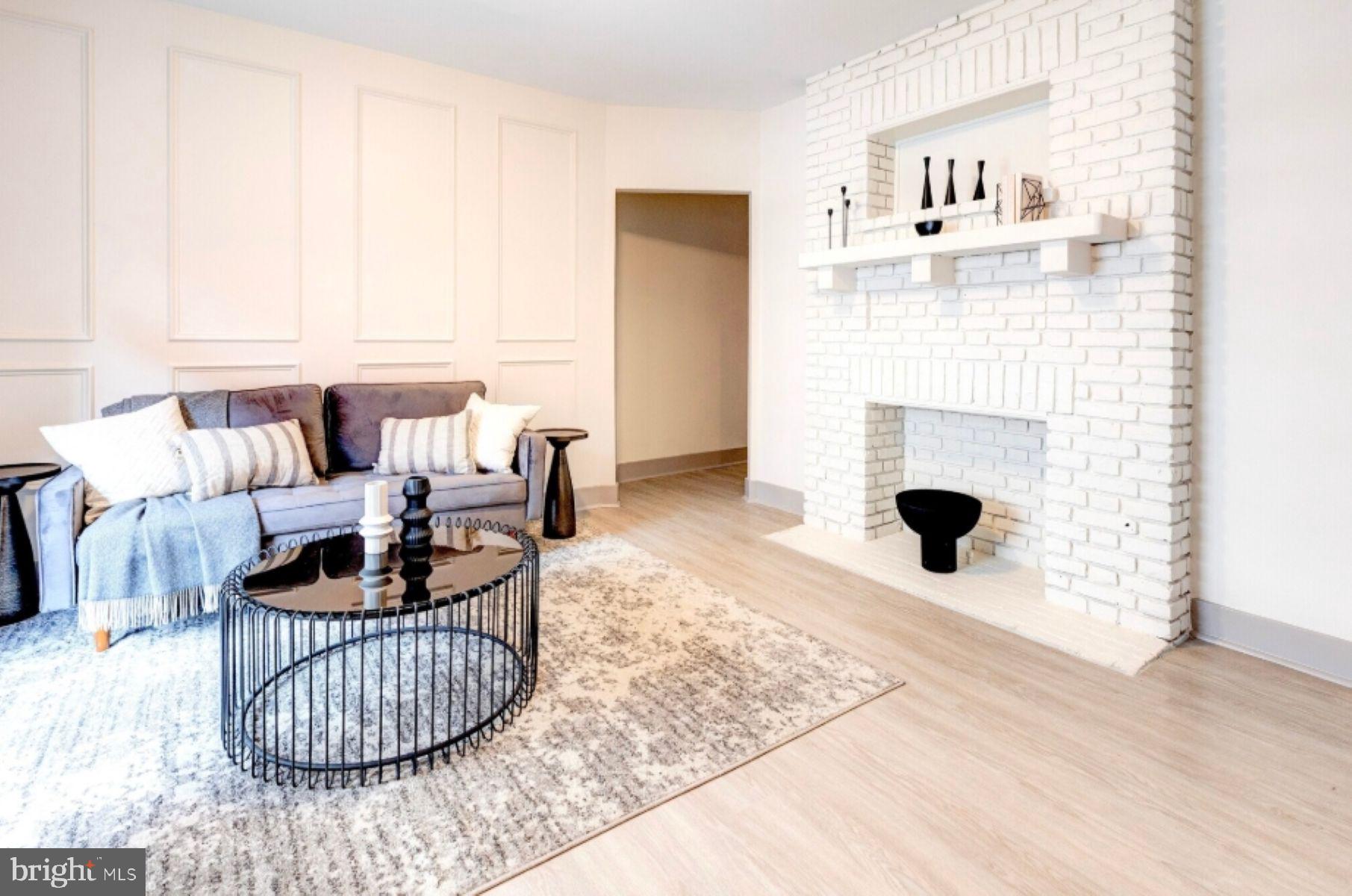 19 West Mulberry Street, Unit 1A Baltimore, MD 21201 - Photo 7 of 11 Living Area - Model Home