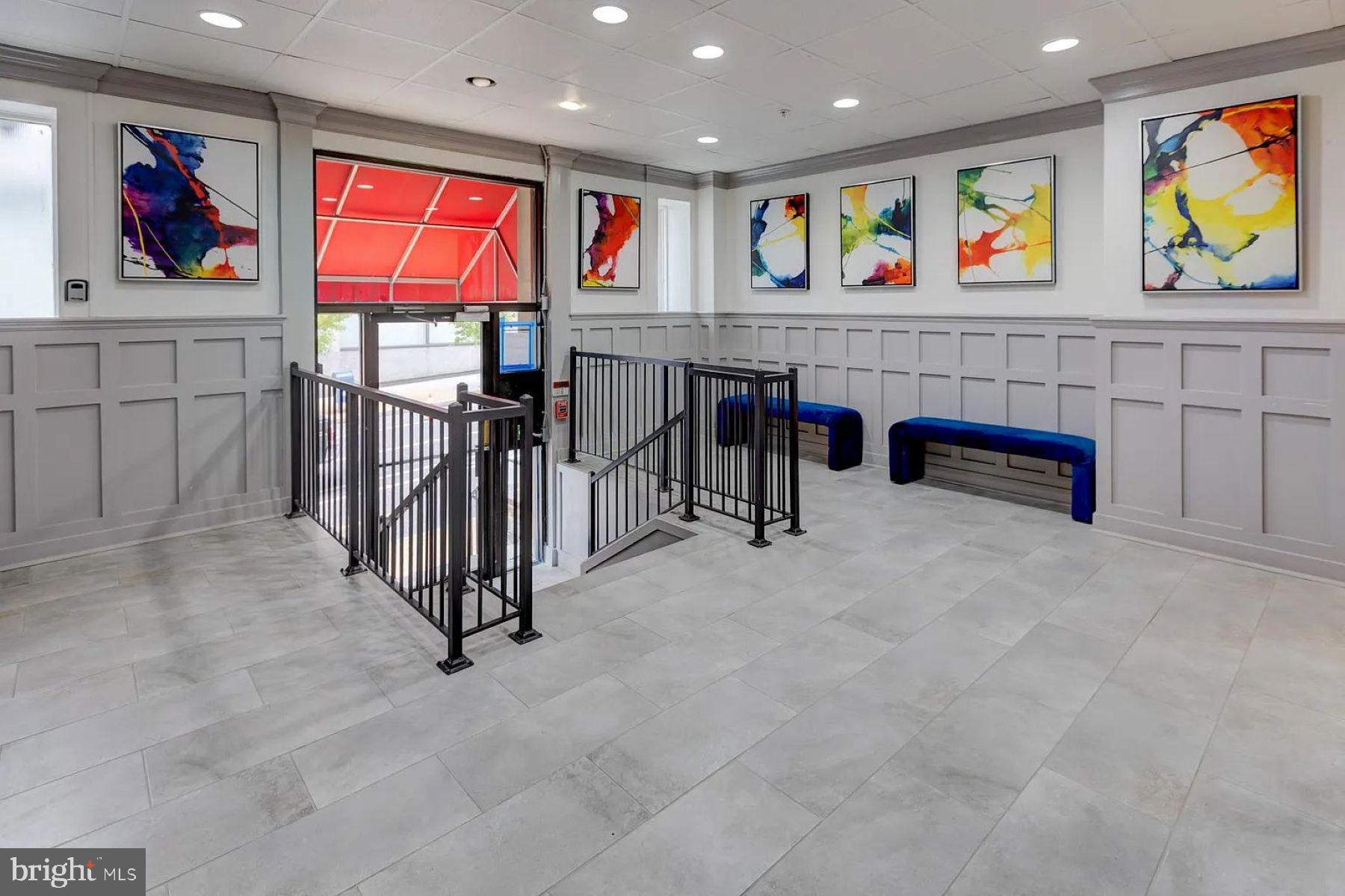 19 West Mulberry Street, Unit 1A Baltimore, MD 21201 - Photo 10 of 11 Building Entryway