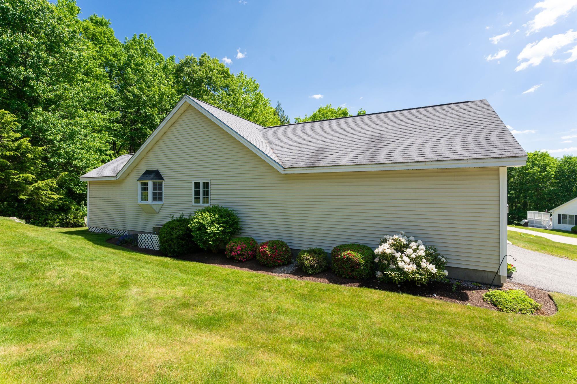 33 Josiah Bartlett Road Amherst, NH 03031 - Photo 15 of 30