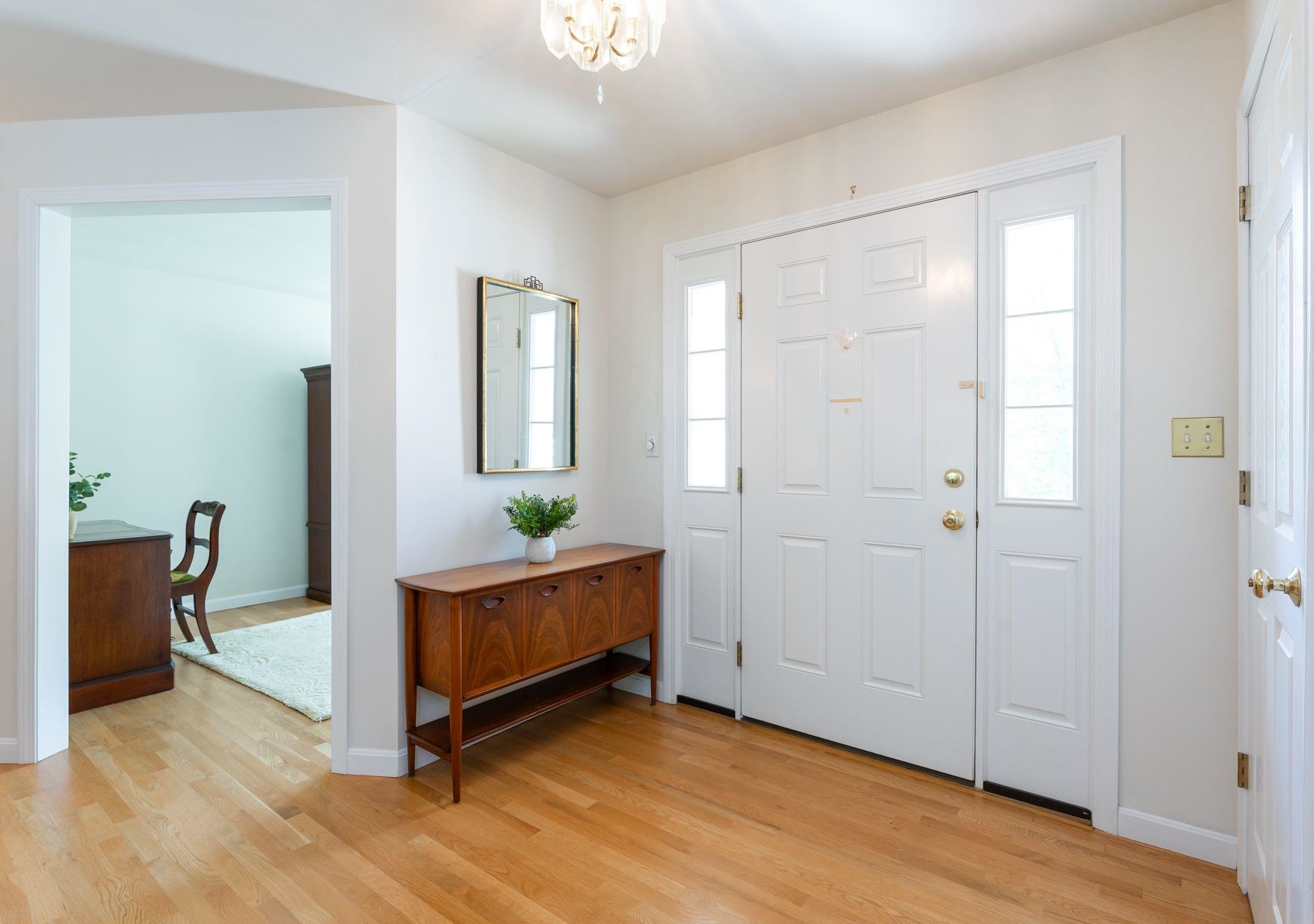 33 Josiah Bartlett Road Amherst, NH 03031 - Photo 2 of 30