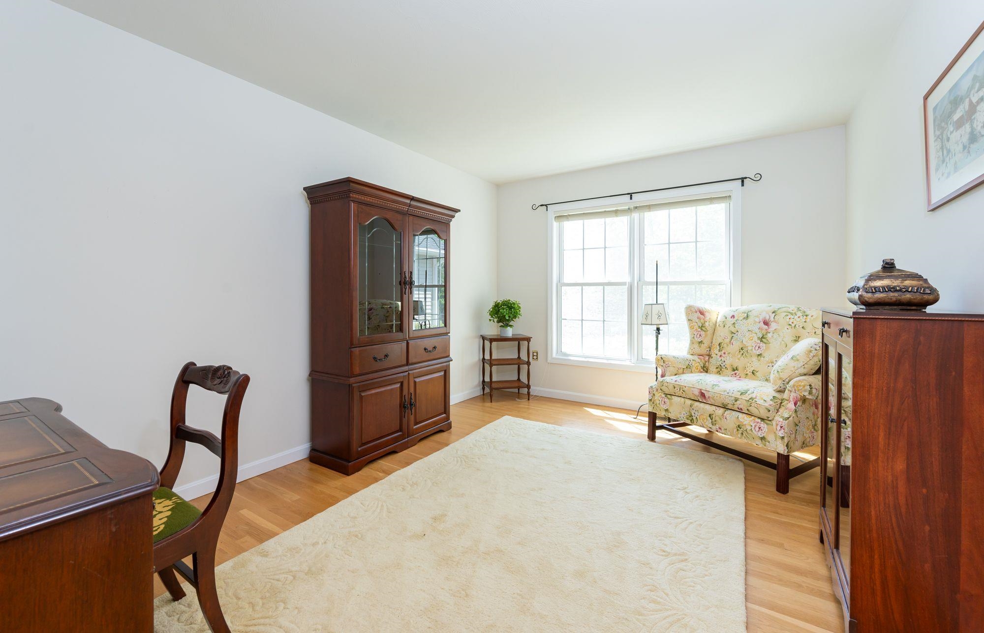 33 Josiah Bartlett Road Amherst, NH 03031 - Photo 6 of 30