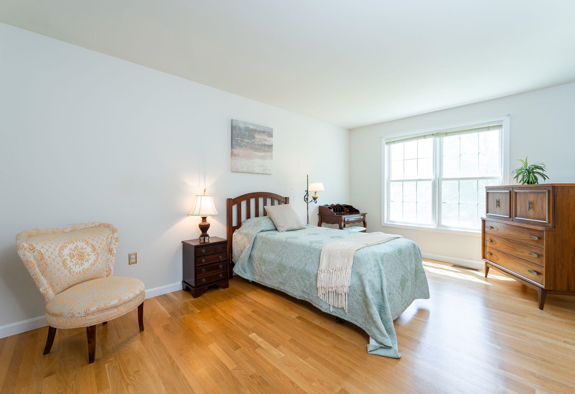 33 Josiah Bartlett Road Amherst, NH 03031 - Photo 7 of 30