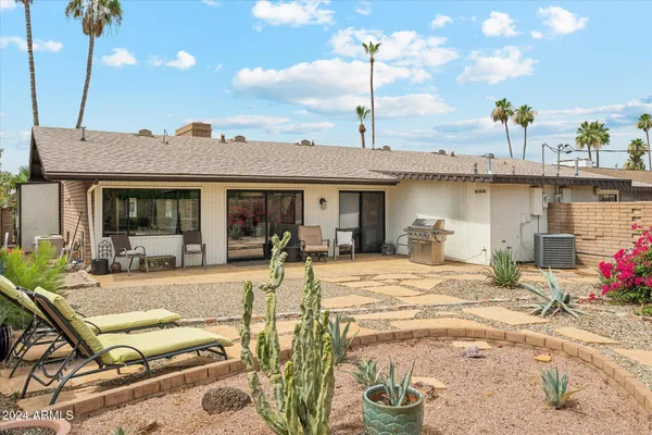 $3,795 | 3736 East Glenrosa Avenue, Phoenix, AZ 85018