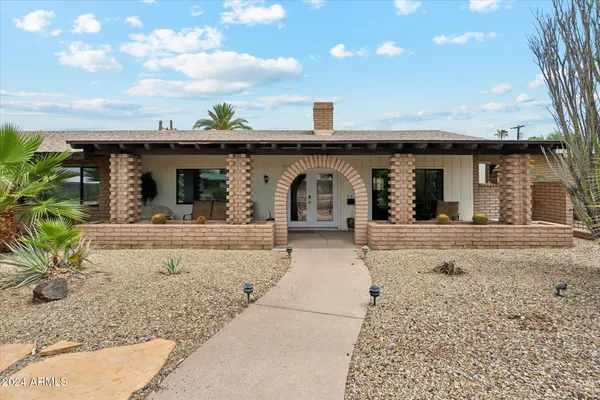$3,795 | 3736 East Glenrosa Avenue, Phoenix, AZ 85018
