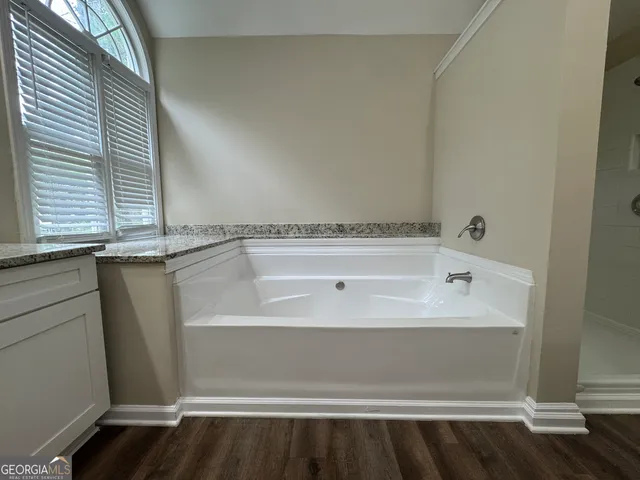 a close view of sink and tap