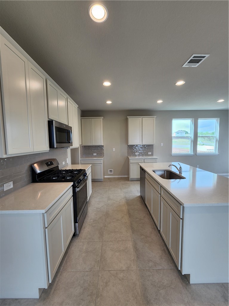11400 Milano Drive Austin, TX 78747 - Photo 7 of 38