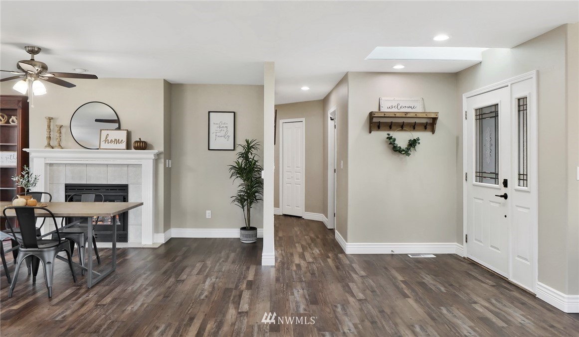 214 Springview Drive Lynden, WA 98264 - Photo 5 of 29 Gallery Image 5