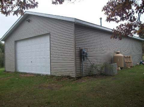 5871 Klam Road Columbiaville, MI 48421 - Photo 4 of 20 20449730-3.JPG