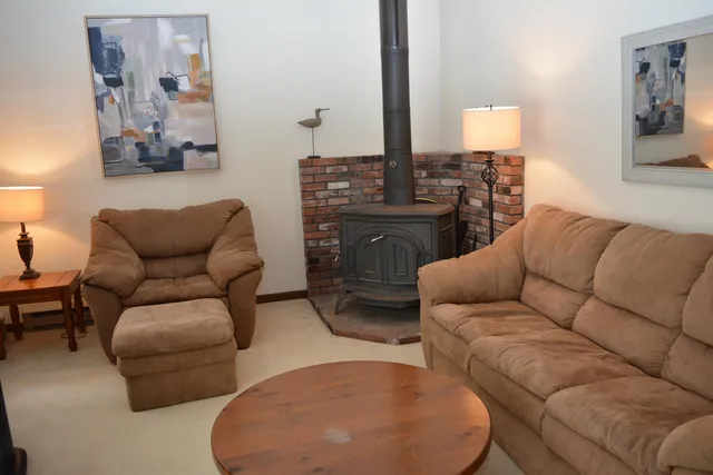 $2,000 | 64 Pintail Knob, Unit KNOB, Grantham, NH 03753