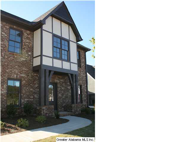 5261 Meadow Ridge Trail Bessemer, AL 35022 - Photo 2 of 25