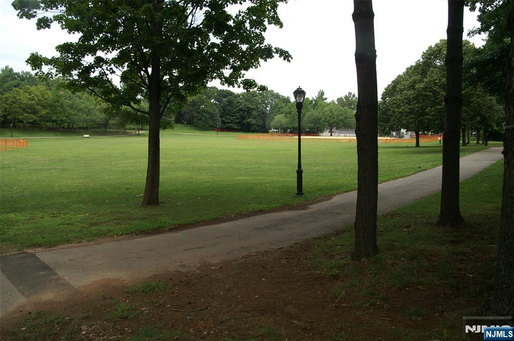 47 Harding Court, Unit 2 Garfield, NJ 07026 - Photo 29 of 34 a view of a park