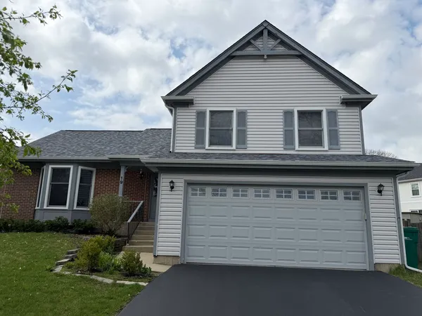 $585,000 | 19 Dellmont Court, Buffalo Grove, IL 60089