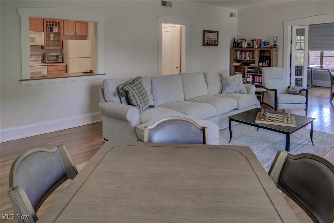 2472 Overlook Road, Unit 5 Cleveland, OH 44106 - Photo 7 of 25