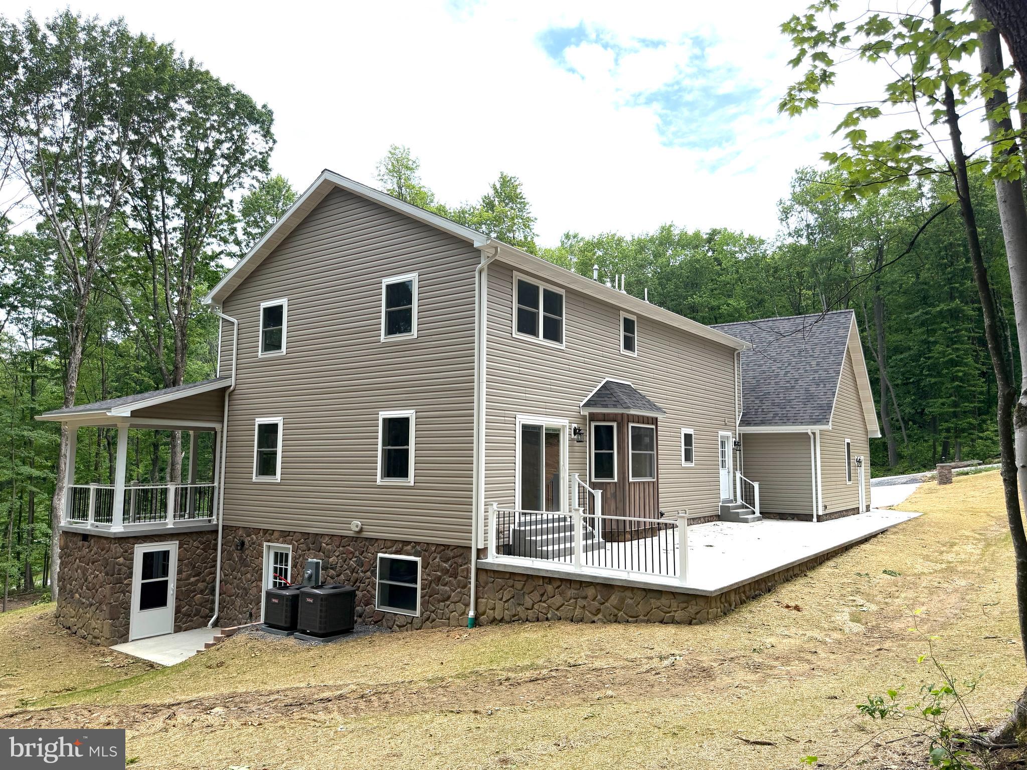114 Dripping Spring Road Morgantown, WV 26508 - Photo 3 of 12