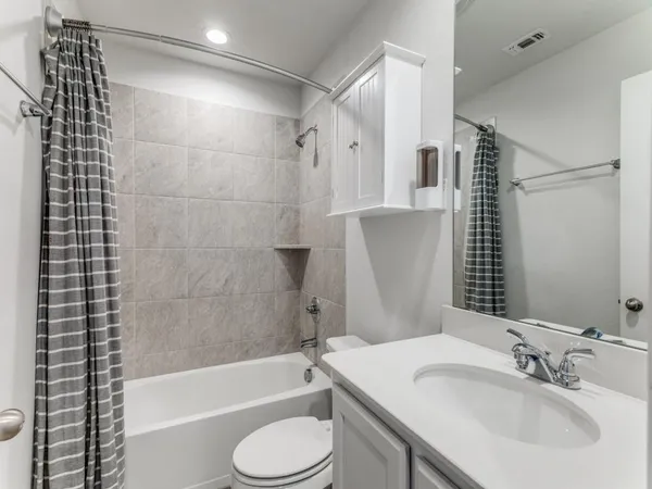 $380,000 | 5944 Bursey Road, Watauga, TX 76148