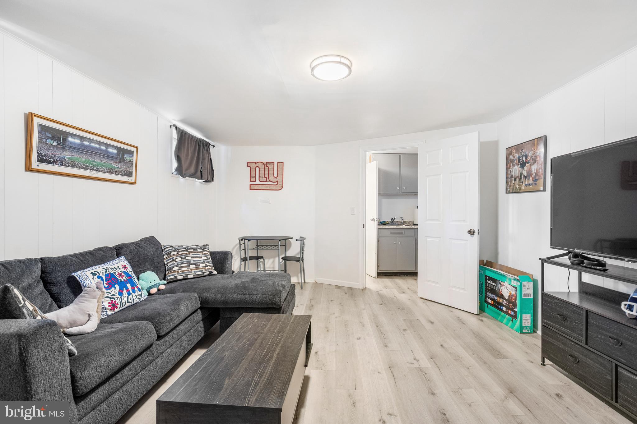 3207 Midfield Road Pikesville, MD 21208 - Photo 23 of 32 Perfect for Movie Night!