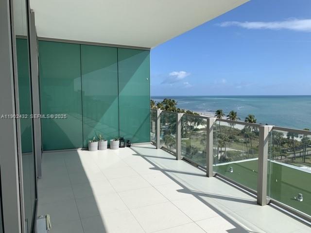 350 Ocean Drive, Unit 704N Key Biscayne, FL 33149 - Photo 11 of 34 a bathroom with a shower
