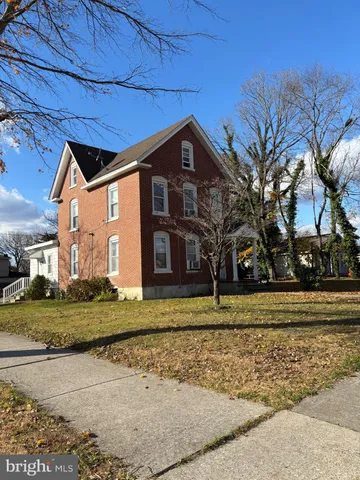 $270,000 | 218 South East Avenue, Vineland, NJ 08360