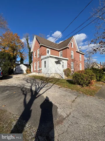 $270,000 | 218 South East Avenue, Vineland, NJ 08360