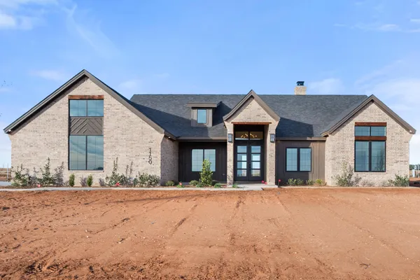 $565,000 | 1150 East Hayes, Tahoka, TX 79373