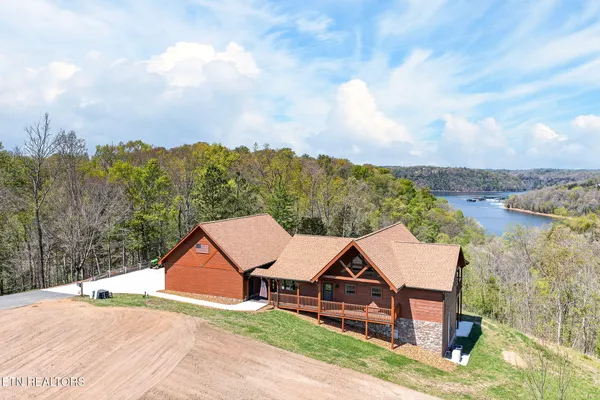$995,000 | 800 Quail, Byrdstown, TN 38549