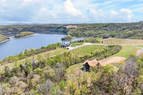 $995,000 | 800 Quail, Byrdstown, TN 38549