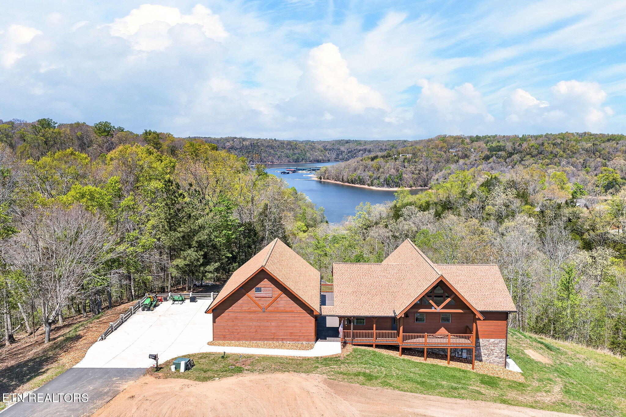 800 Quail Byrdstown, TN 38549 - Photo 2 of 58 13-web-or-mls-800 Quail Run_063_TNPC