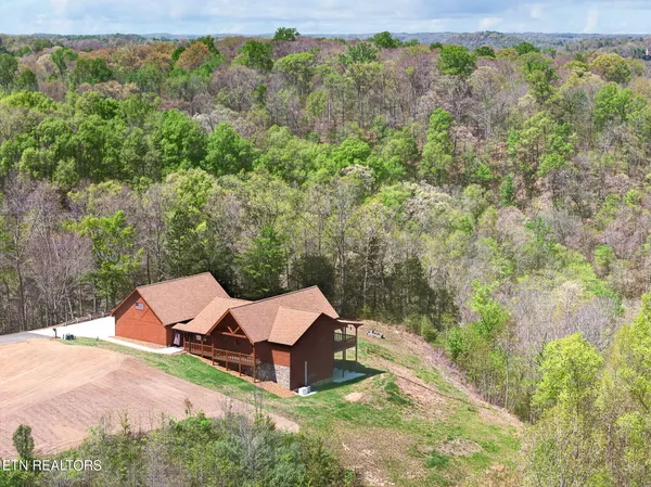 $995,000 | 800 Quail, Byrdstown, TN 38549