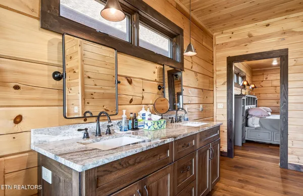 $995,000 | 800 Quail, Byrdstown, TN 38549