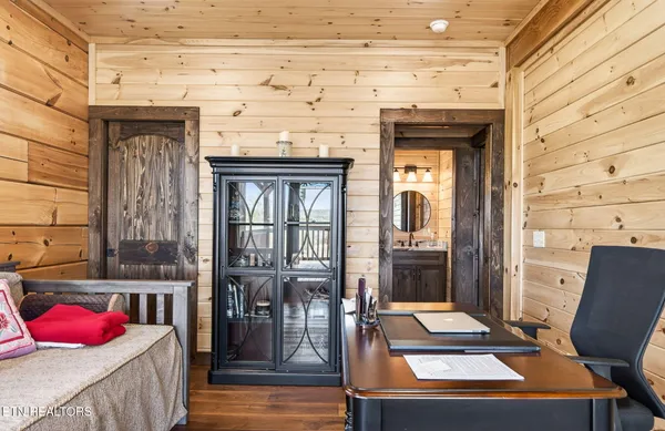 $995,000 | 800 Quail, Byrdstown, TN 38549