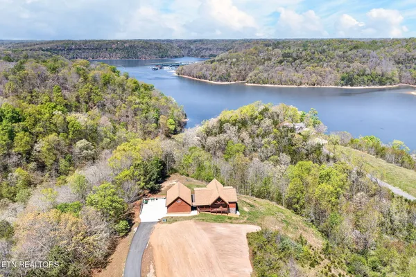 $995,000 | 800 Quail, Byrdstown, TN 38549