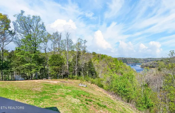 $995,000 | 800 Quail, Byrdstown, TN 38549
