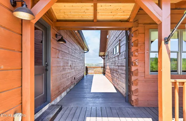 $995,000 | 800 Quail, Byrdstown, TN 38549